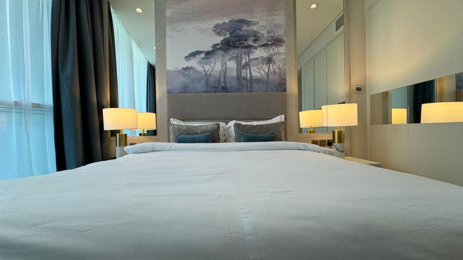 Magnificent - Damac Distinction Downtown Leilighet Dubai Eksteriør bilde